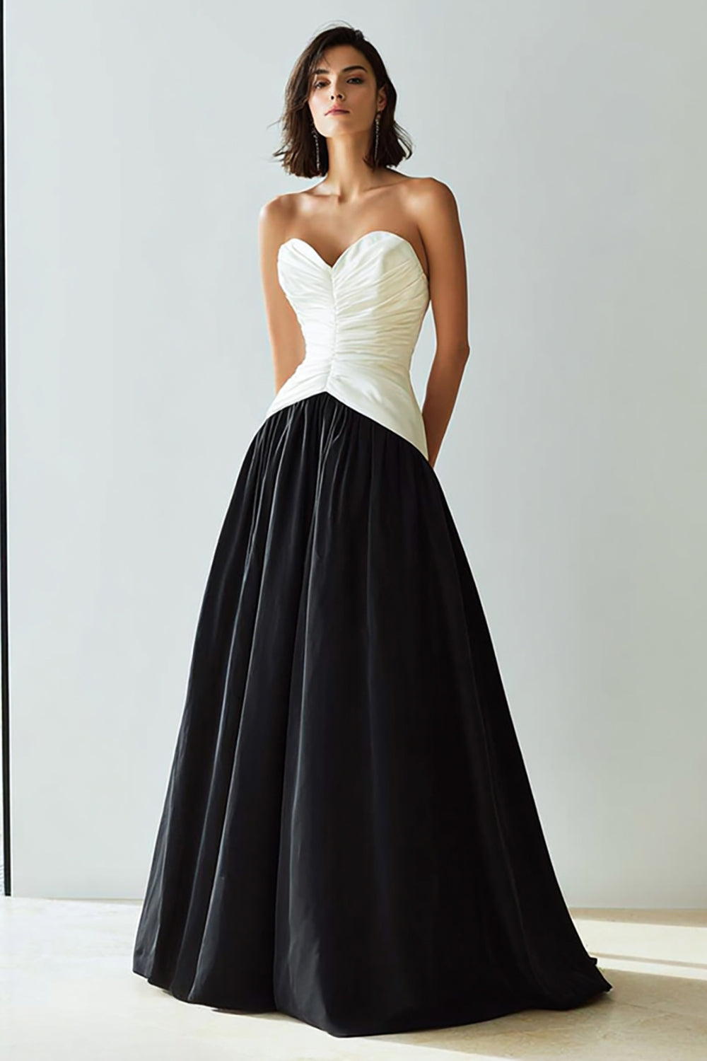 Sweetheart Black and White Ruched A-Line Formal Dress - Image 1