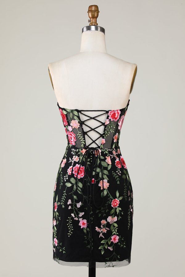 Sweetheart Black Mini Dress with Appliques - Image 2