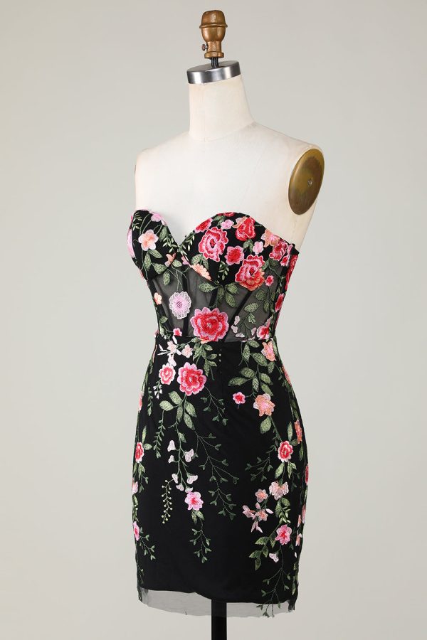 Sweetheart Black Mini Dress with Appliques - Image 3