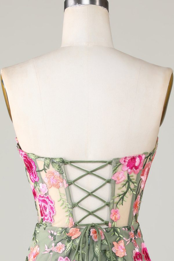 Sweetheart Black Mini Dress with Appliques - Image 11