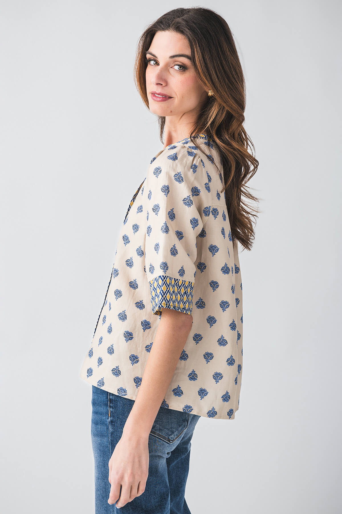 Floral Contrast Print Details Button-up Top - Image 5
