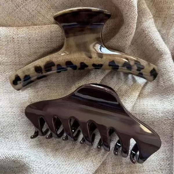 2Pcs Large Glossy Hair Claw Clips Set, Leopard Print & Dark Brown Solid Acrylic Non-Slip Barrettes for Thick Long Hair Women