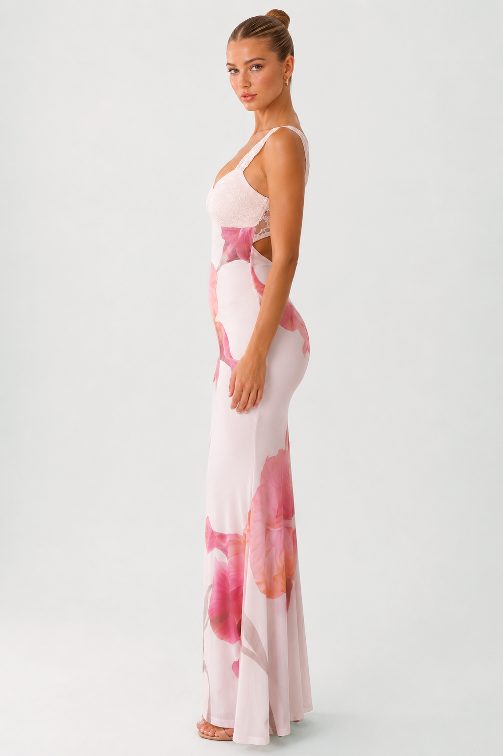 Lace Trim Floral Print Open Back Maxi Dress - Image 3